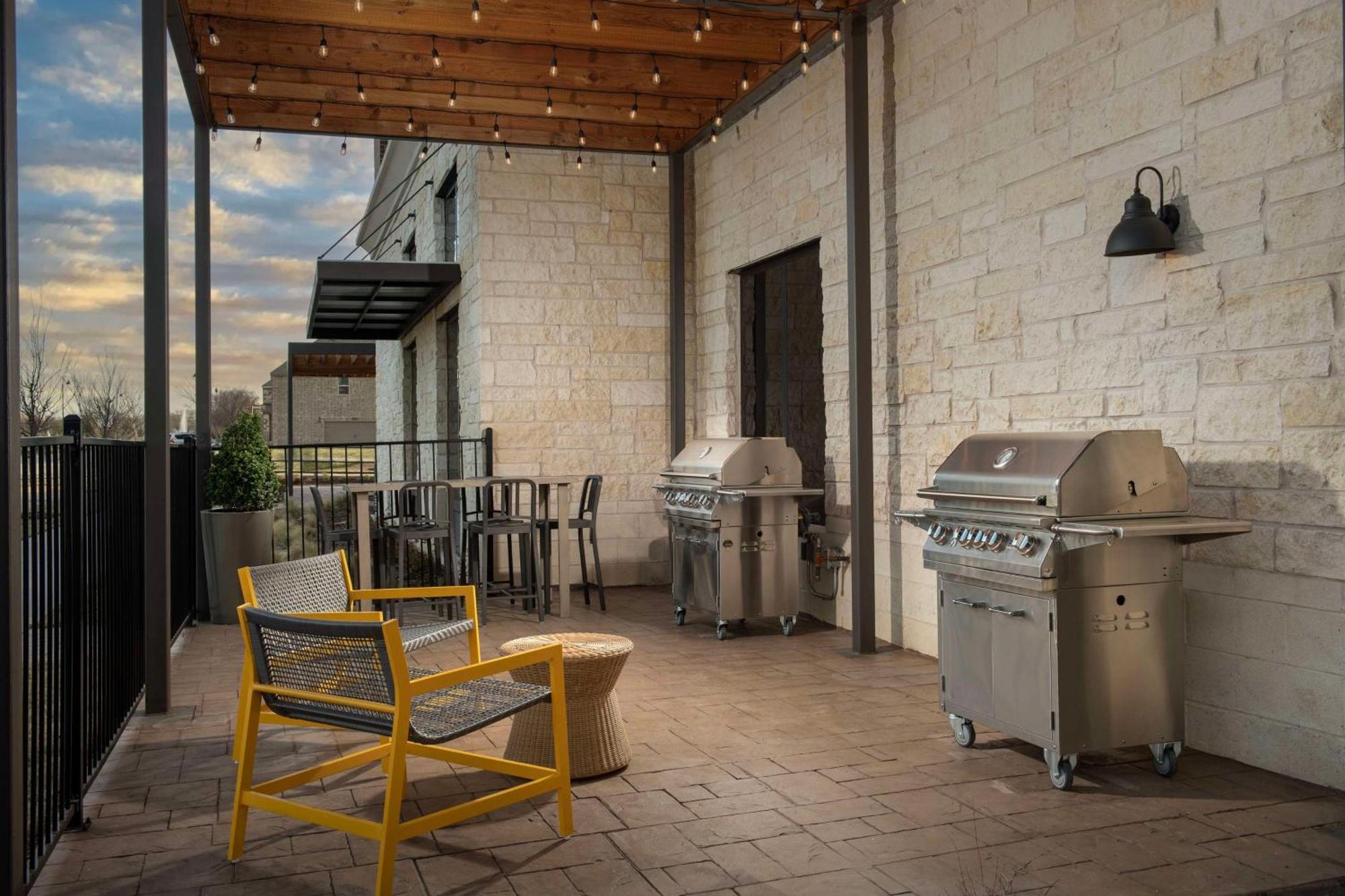 Home2 Suites By Hilton Flower Mound Dallas Exterior foto